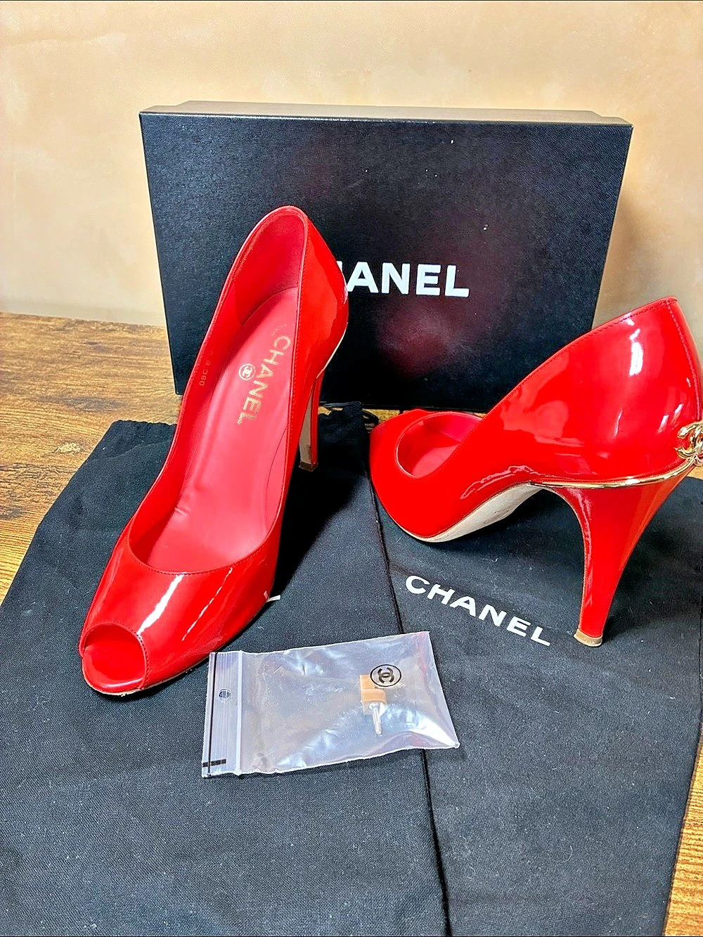 Chanel Patent Leather Peep-Toe CC Logo 4 1/4” Heels Coral/Orange EU 39 Vintage